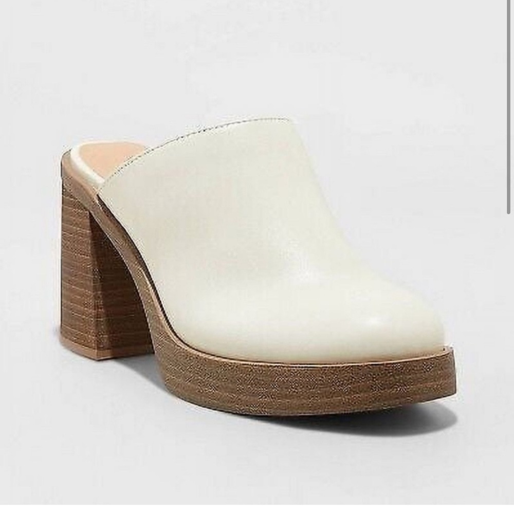 Women's 9.5 Universal Thread 3.75" Chunky Block High Heel Slip On {Flawed}